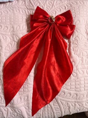 Disney’s Snow White Bow